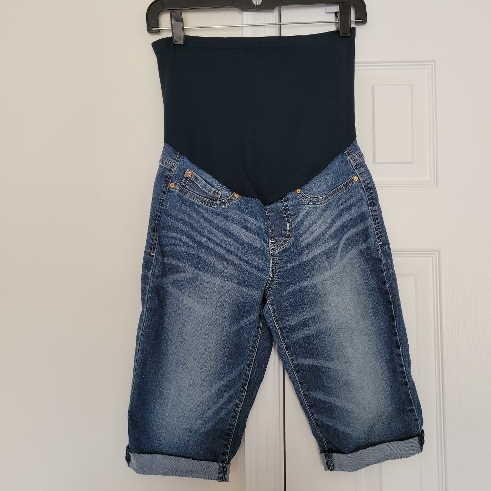 Levi’s maternity long denim shorts